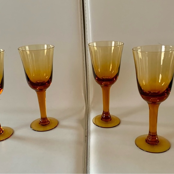 1970 Honey Amber Hand blown Stemmed Wine Goblet Glasses Of 4 - Picture 1 of 12